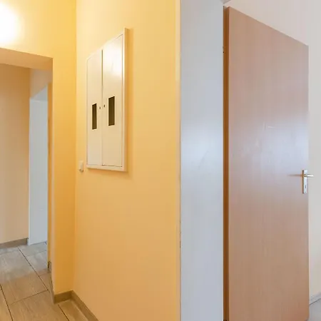 Διαμέρισμα Cozy In Muelheim *