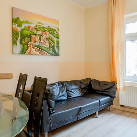 Cozy In Muelheim Κολωνία