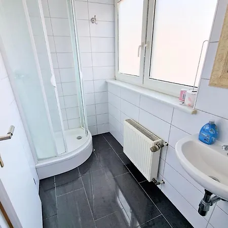 Apartment Cozy In Muelheim Cologne
